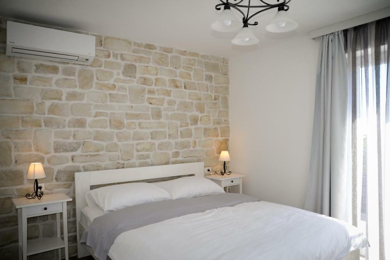 App Rab Banjol 217 Villa Exterior photo